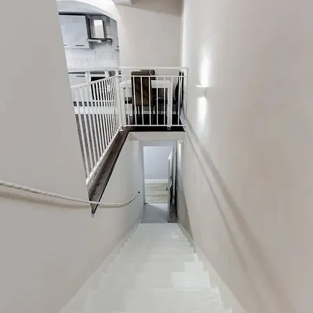 Gabrielle Comfortable Apartment In The Center Of Florence